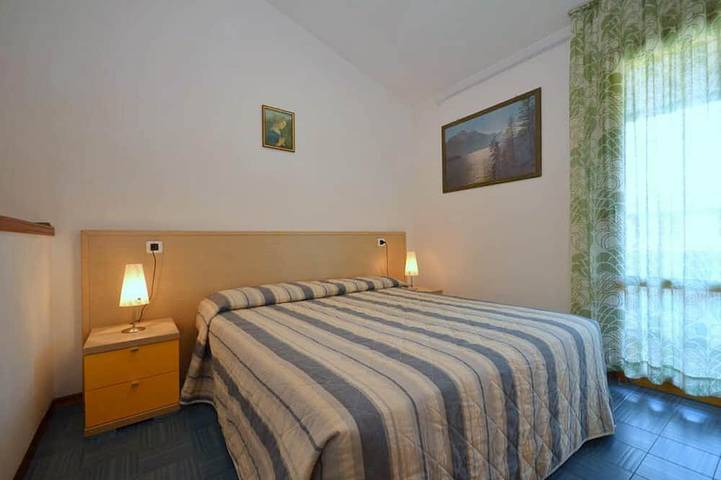 Ferienpark für 7 Personen, mit Pool und Kinderpool sowie Garten und Terrasse in Bibione