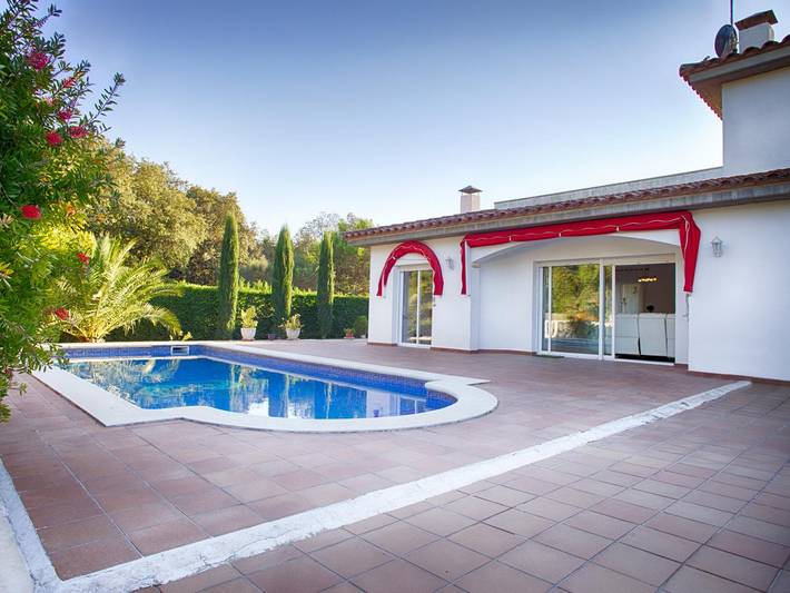 Ferienhaus für 8 Personen, mit Garten