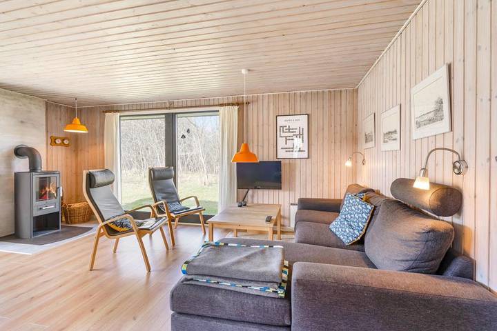 Ferienhaus für 6 Personen, mit Balkon/Terrasse und Terrasse sowie Garten und Sauna in Houstrup Strand - 2