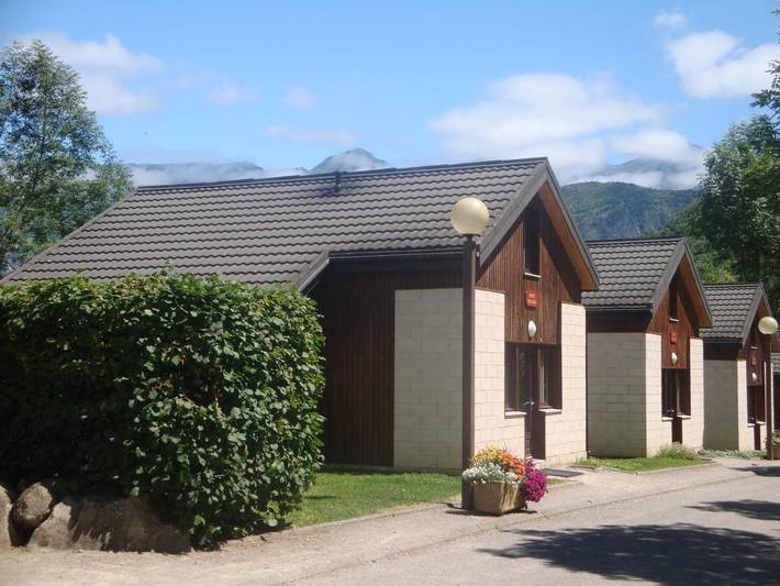 Parc de vacances pour 6 personnes, avec vue et jardin, animaux acceptés dans les Pyrénées