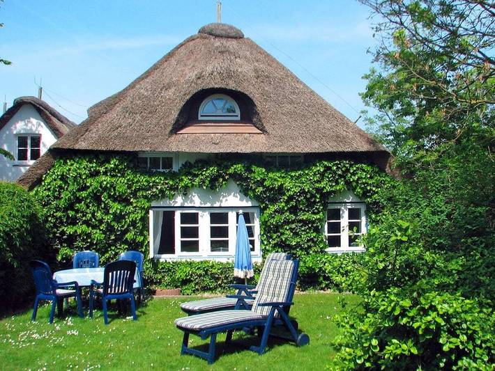 Ferienhaus für 4 Personen, mit Garten in Goting