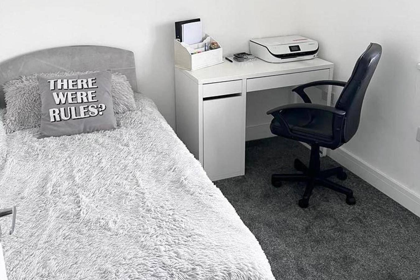 Ganze Ferienwohnung, 2 Bed apartment Sleeps 3 -Smart Tv -Private garden in Huddersfield, Westliches Yorkshire