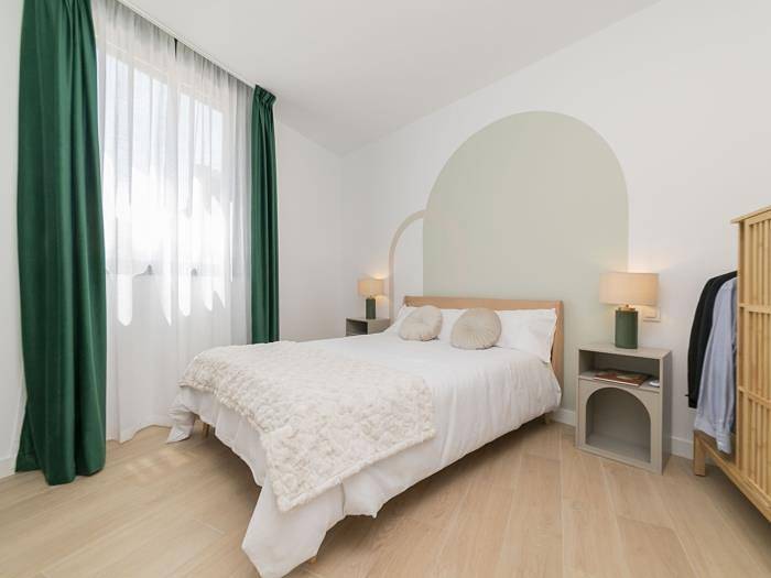 Entire holiday apartment, Aurora Stays by Charming Ii, Apartment for 4 with free parking in Madrid, Área Metropolitana de Madrid