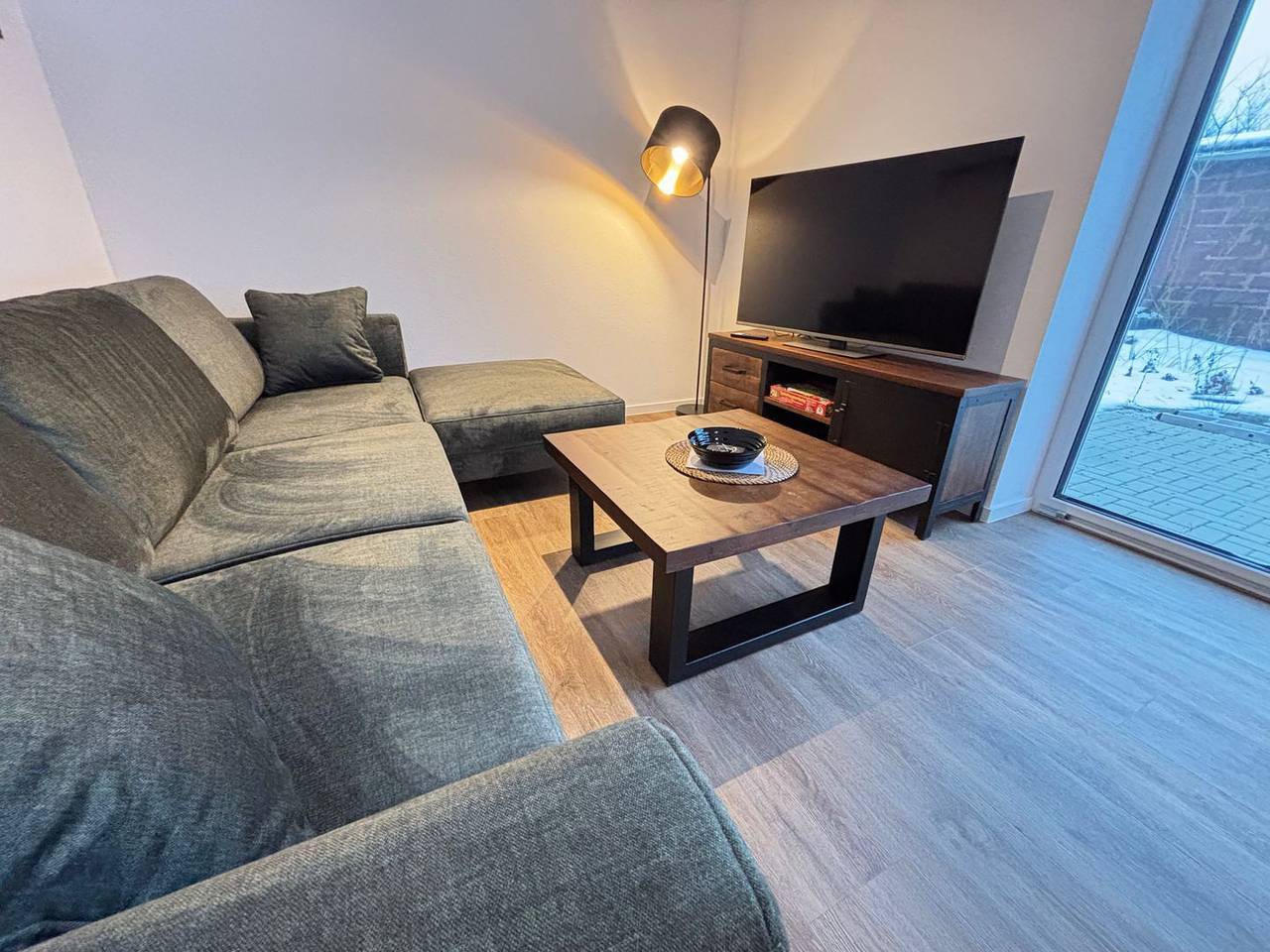 Neubau-Ferienhaus in Emden mit moderner Einrichtung für bis zu 6 Personen in Emden, Nordseeküste