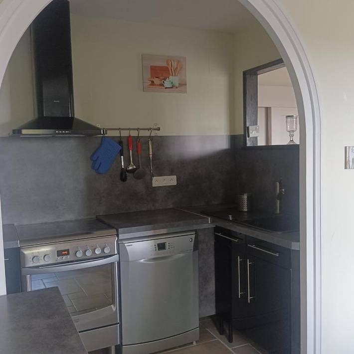 Gîte pour 4 personnes, avec vue et terrasse, animaux acceptés à Thizy-les-Bourgs