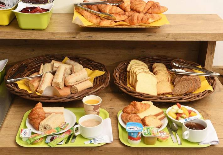 Hôtel pour 3 personnes dans Aeroport Nice - Cote D Azur - 2