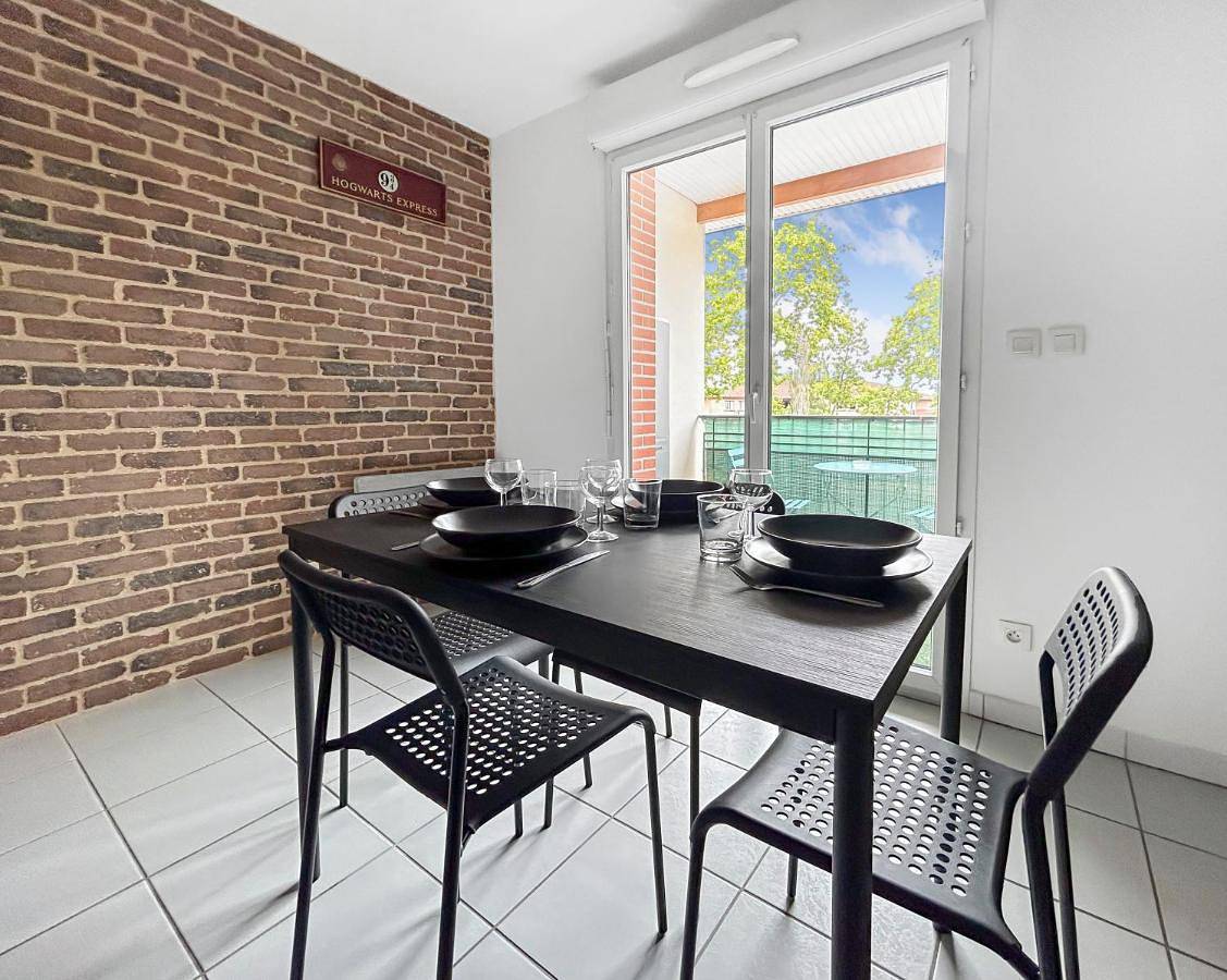 Appartement entier, One-Bedroom Apartment with Balcony in Plaisance-du-Touch, Toulouse et ses environs