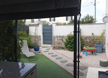 Gîte pour 6 personnes, avec terrasse en Bourgogne-Franche-Comté