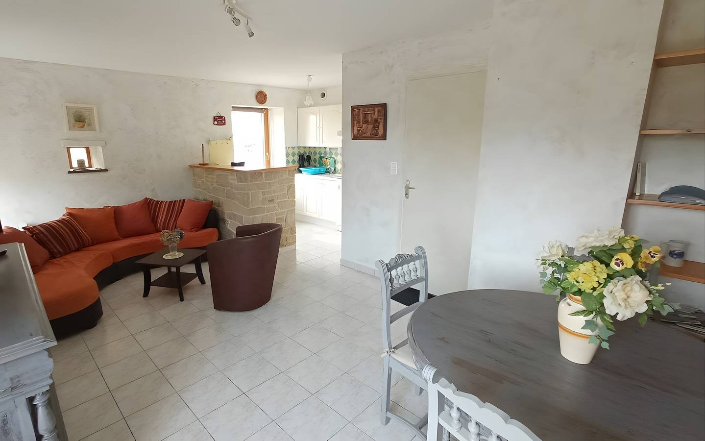 Holiday Home "Gîte Les Hortensias with Pool" – Private Pool, Wi-Fi & Air Conditioning in Trébédan, Dinan region