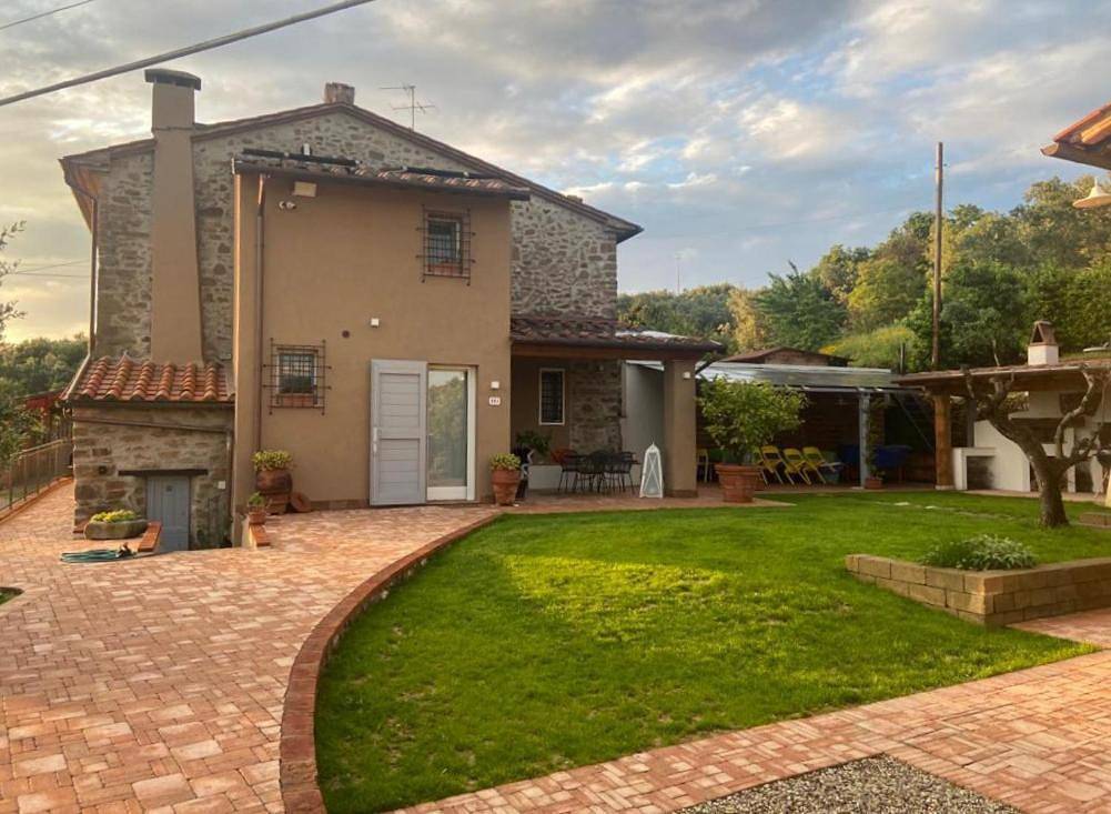 Double Room with Private Bathroom in Vinci, Province de Florence