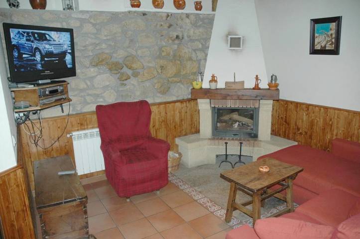 Casa rural para 8 personas, con Balcón y Terraza además de Jardín y Vistas en Tormellas - 2