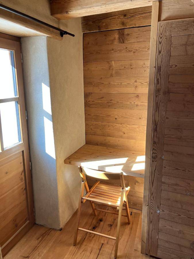 Gîte pour 10 personnes, avec Balcon et Terrasse ainsi que Jardin et Vue à Planay - 2
