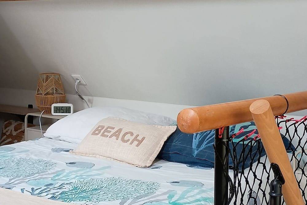 Lovely gîte in Normandy, Cotentin, close to the sea, Cherbourg and sainte mère église. in Quettehou, Cherbourg region