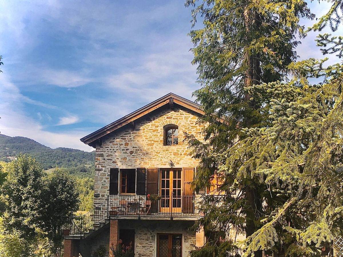 Appartement entier, Standard Apartment in Corniglio, Parc national des Apennins toscans-émiliens