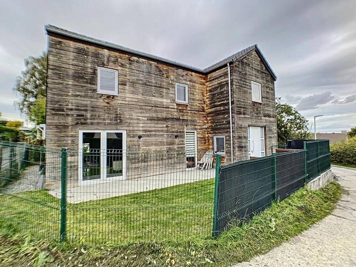 Location de vacances pour 4 personnes, avec jacuzzi et jardin, animaux acceptés à Incourt