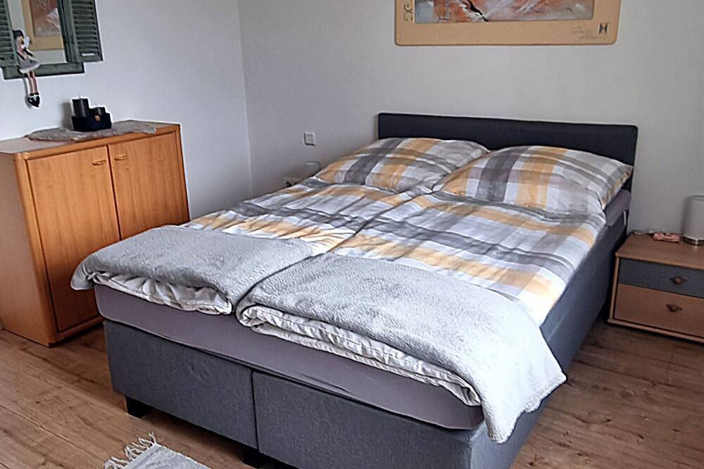 Ganze Wohnung, Gemütliche Wohnung mit traumhafter Aussicht in Zweibrücken, Pfalz