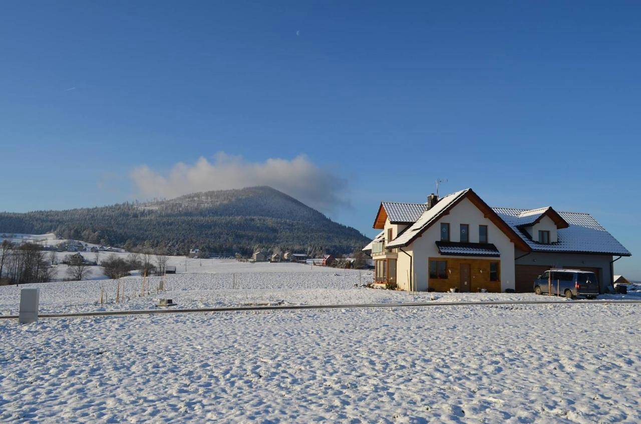 Cały apartament wypoczynkowy, Pokoje na Wzgórzu in Kasina Wielka, Małopolska