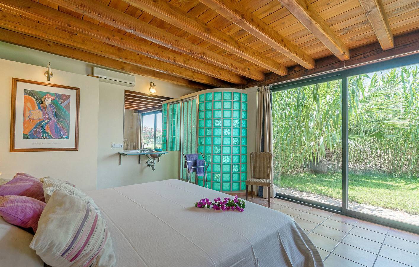 Tropical Retreat with Pool and Terrace: 2.5km to Beach in Sant Jordi de ses Salines, Sant Josep de sa Talaia