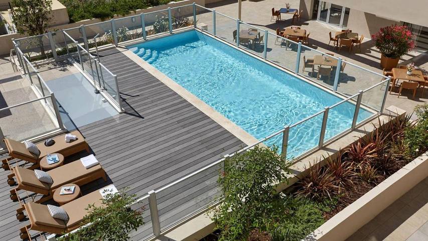 Appart’hôtel pour 2 personnes, avec terrasse et piscine, animaux acceptés