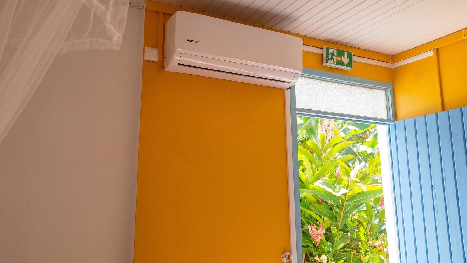 Entire studio, Studio with sea view in Capesterre 25 m² 1 bedroom in Capesterre-de-Marie-Galante, Guadeloupe (Caribbean)