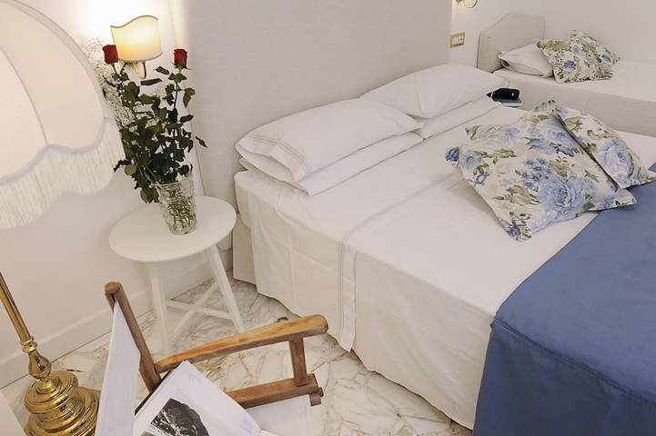 Entire apartment, Vacation House La Kenzia - Raffy's apartment in Maiori, Amalfi Coast