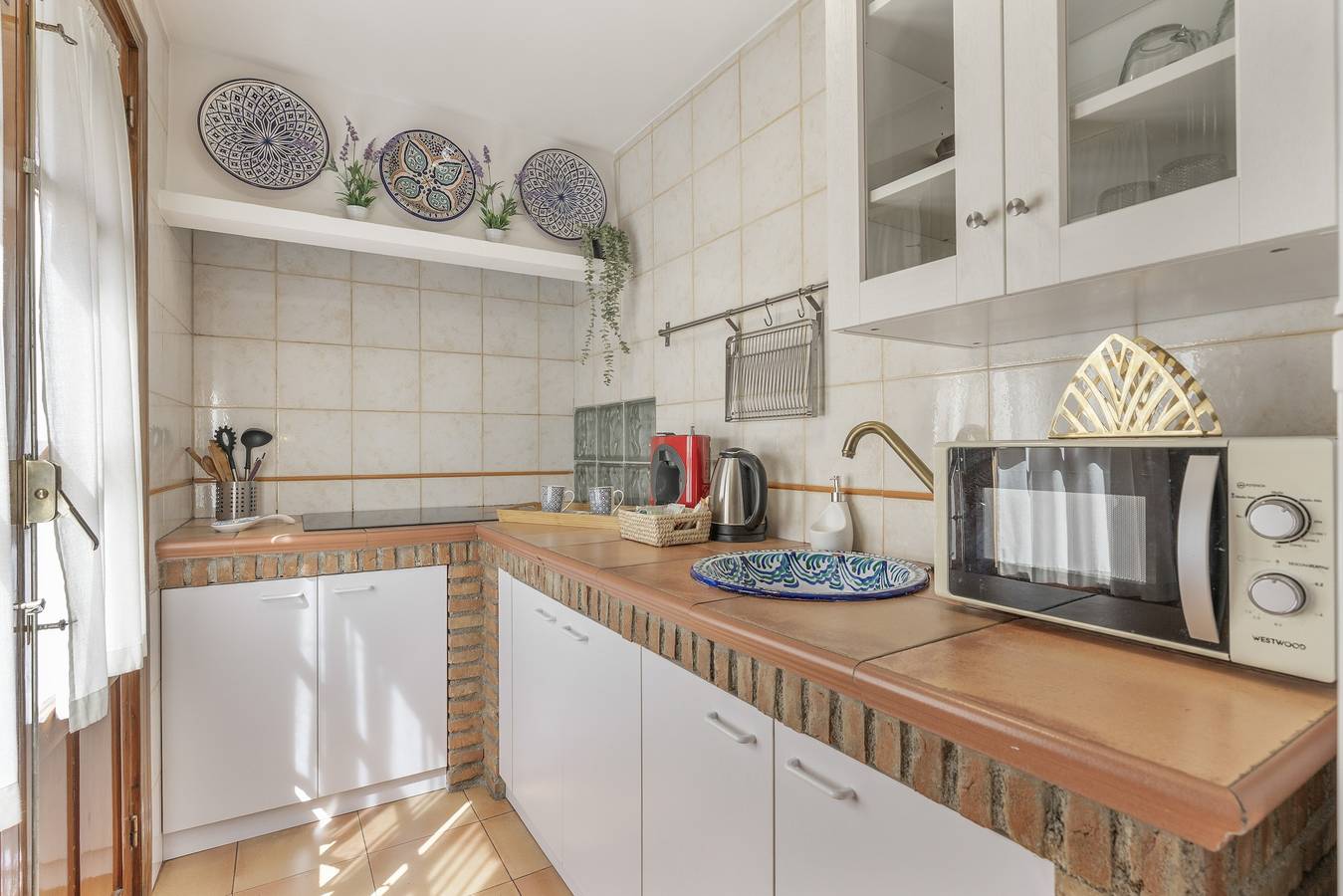 Casa Taracea Del Chapiz: Mountain Views, Wi-Fi, and Air Conditioning in Granada, Granada Province
