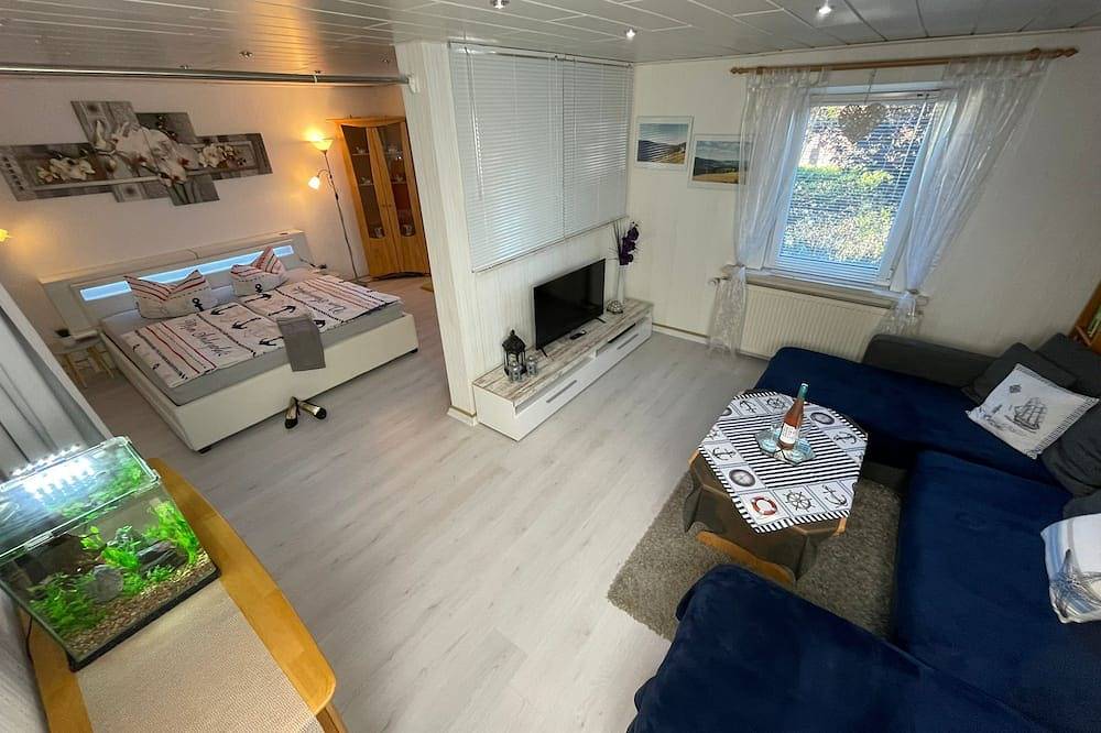 Ganze Wohnung, Apartment between Usedom and Rügen Baltic Sea in Lühmannsdorf, Vorpommern Greifswald