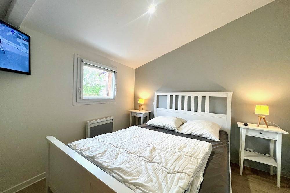 Gîte proche Plage  4 pers 33m2 - Piscine & Parking in Les Sables-d'Olonne, Vendée