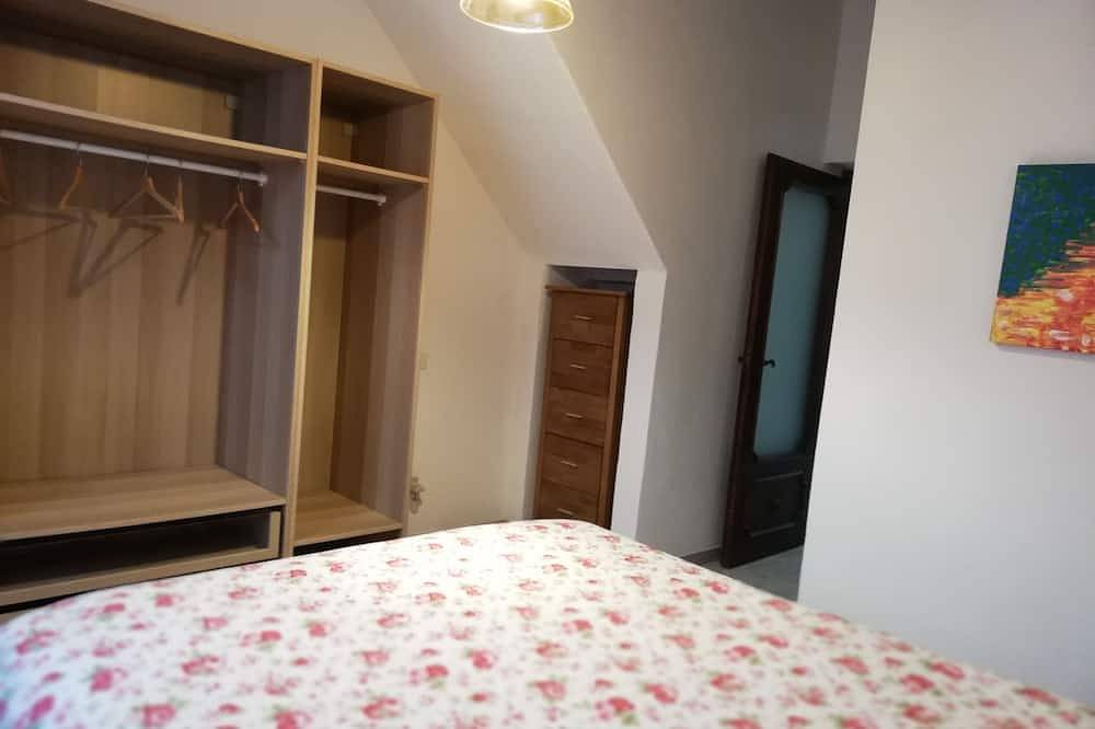 Patrizia Haus im Hof der Türme in Pisa, Italienische Riviera