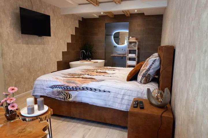 Ganze Wohnung, Pura Vida Suite: Enjoy Life! in Oud Ade, Groene Hart