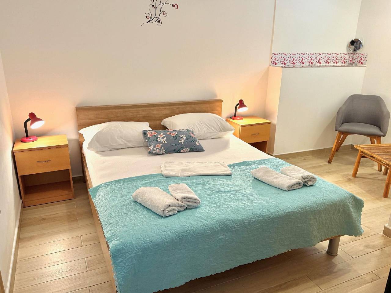 Ganze Ferienwohnung, Ferienwohnung "Seaside" mit Blick auf das Wasser in Komarna, Dubrovnik-Neretva