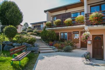 Gîte pour 4 personnes, avec balcon et jardin en Savoie