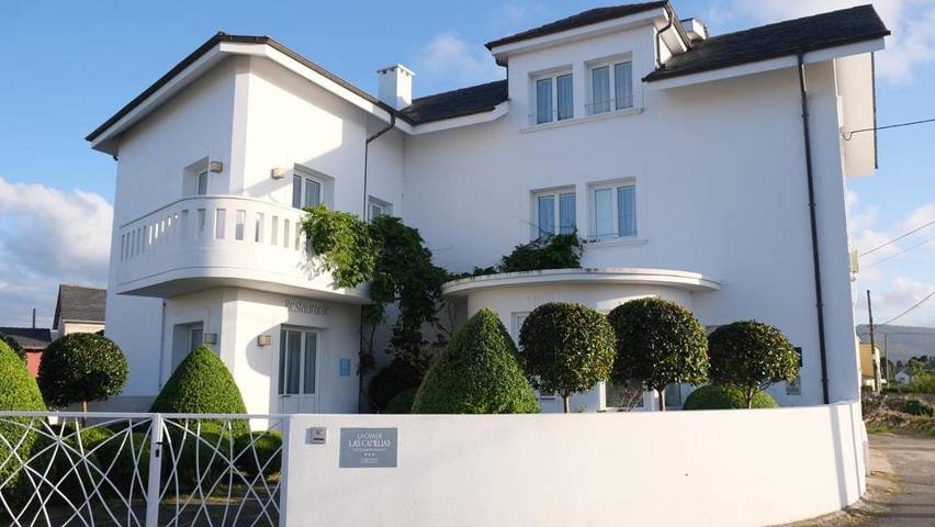 Hotel para 22 personas, con jardín y vistas - 1