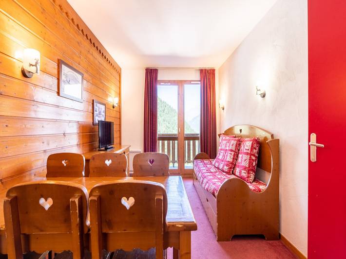 Location de vacances pour 6 personnes, avec balcon et piscine à Modane