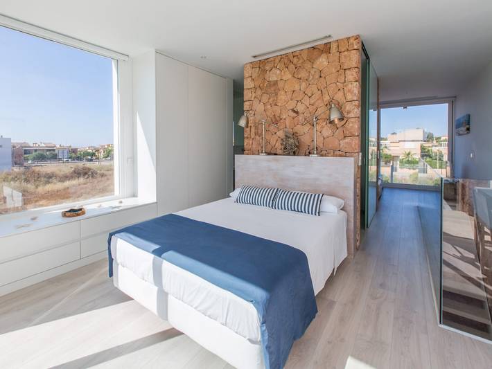 Villa für 6 Personen, mit Terrasse und Pool sowie Garten, kinderfreundlich in Es Trenc - 4