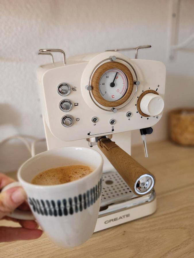 Gîte pour 4 personnes, avec terrasse et piscine dans Plage des Aresquiers - 2