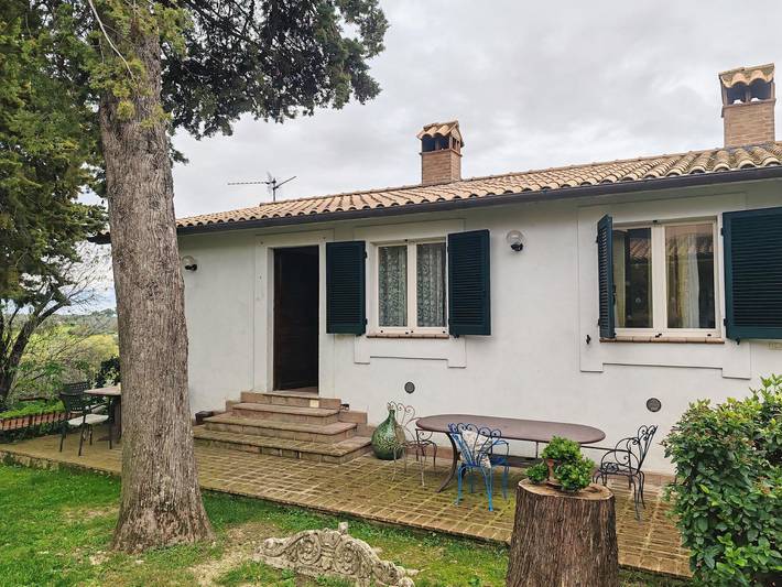 Apartamento cerca de la bodega Montefalco. in Giano dell'Umbria, Provincia de Perugia