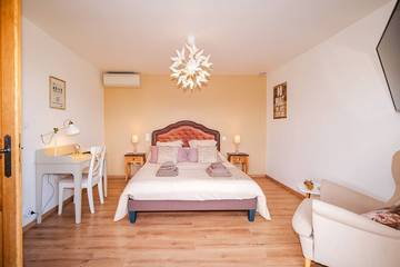 Villa pour 8 Personnes dans Castelnau-de-Montmiral, Massif central, Photo 4