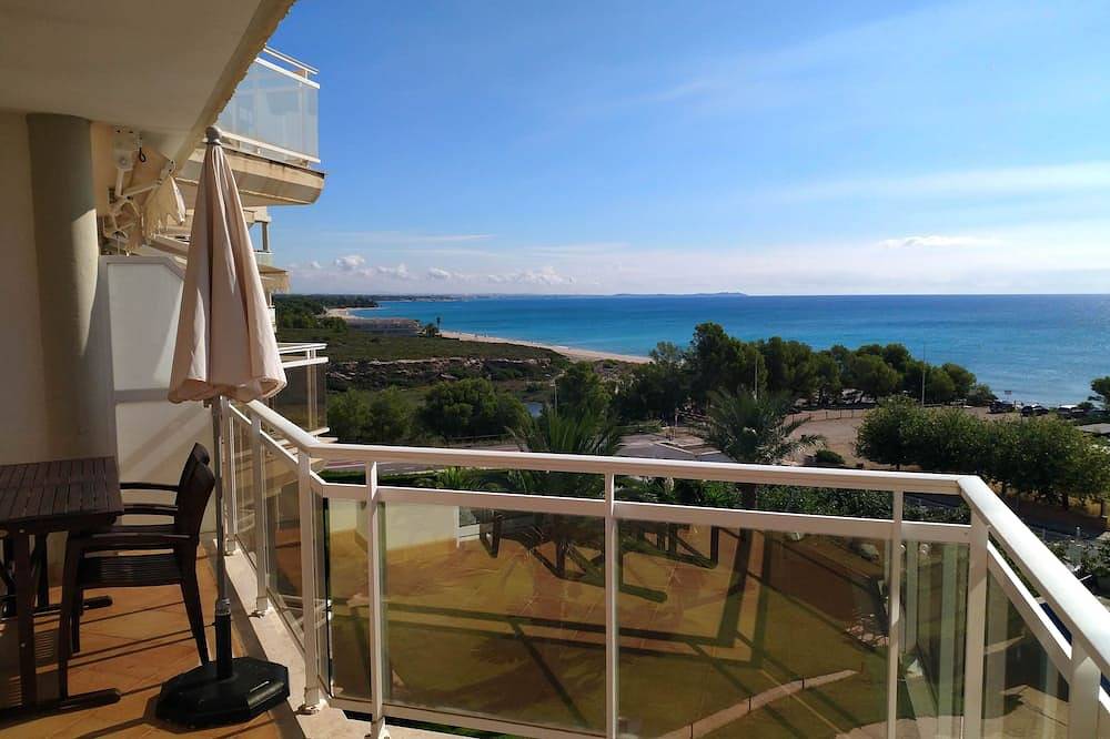 Entire apartment, Miami Playa: apartments / flats - 3 rooms - 4/6 persons in Miami Playa, Costa Dorada