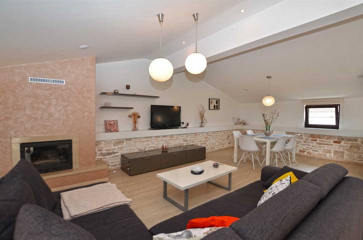 Ferienwohnung für 6 Personen, mit Balkon und Whirlpool - 1