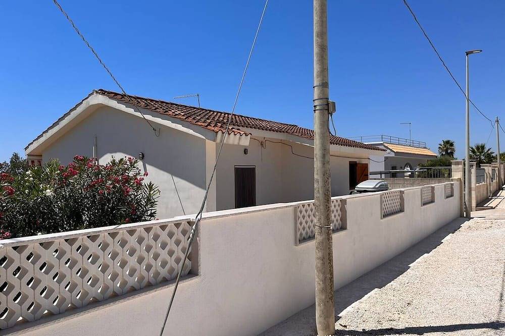 Villa in Salento with garden in Avetrana, Golf von Tarent