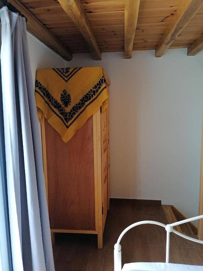 Maison d’hôte pour 4 personnes, avec piscine ainsi que vue et jardin dans Skyros - 2