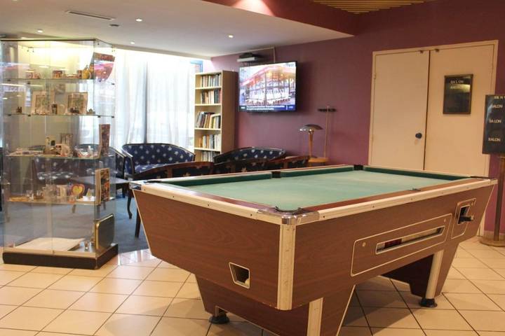 Hôtel pour 2 personnes, avec terrasse, adapté aux familles à Fresnes - 4