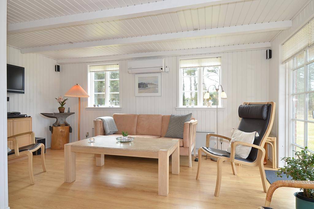 Geschmackvoll eingerichtetes, helles Ferienhaus an der dänischen Nordseeküste in Tim, Ulfborg