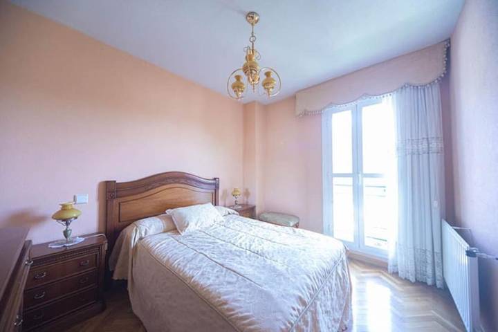 Apartamento para 4 personas, con Balcón además de Jacuzzi y Vistas en Alcorcón