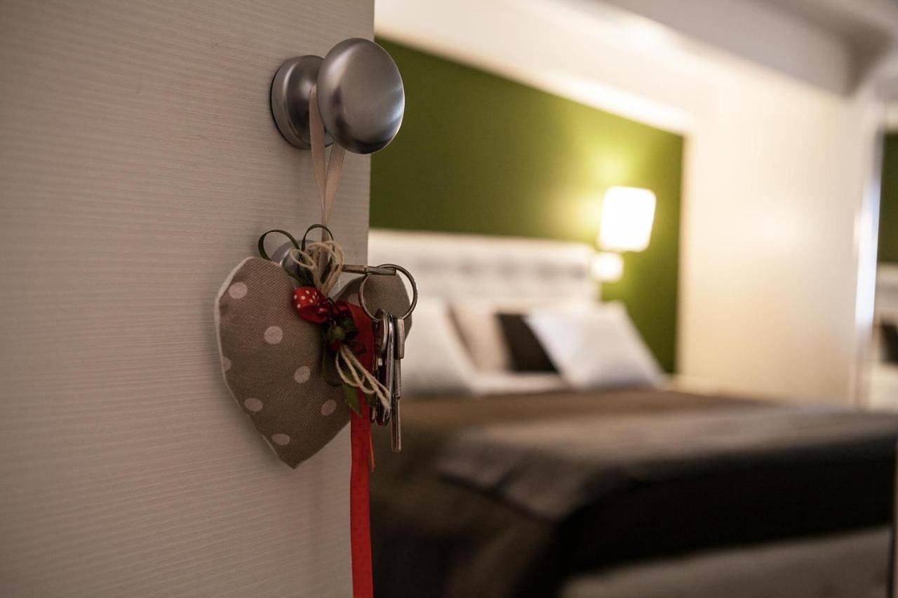 Double Room with Private Bathroom in Bitetto, Provincia di Bari