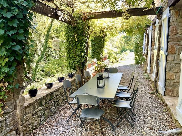 Casa de vacaciones con 1 dormitorio in Entrecasteaux, Región Brignoles