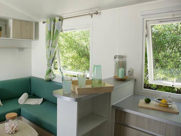 Camping Maïana Resort - Mobilhome 8 personnes - 3 chambres - Clim - Tv in La Grande-Motte, Côte méditerranéenne (France)