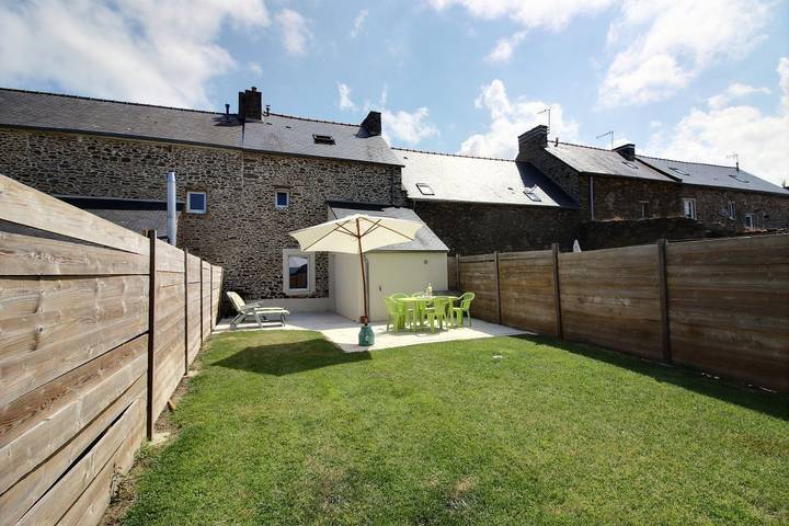 Gîte pour 5 personnes, avec jardin à Langrolay-sur-Rance - 4