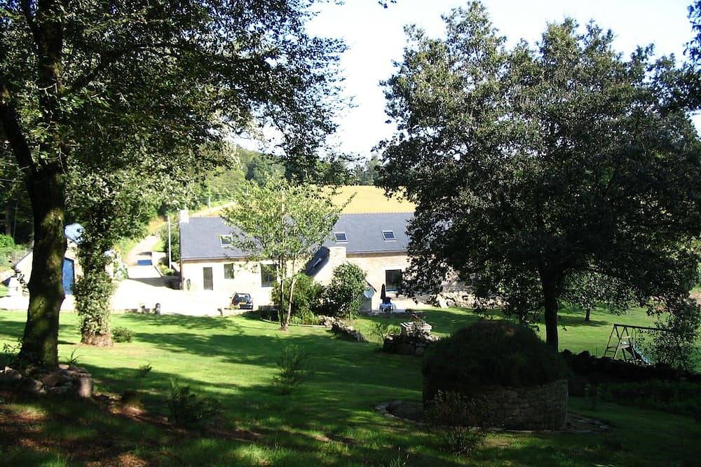 Petite Maison De Caractere in Berné, Pontivy und Umgebung
